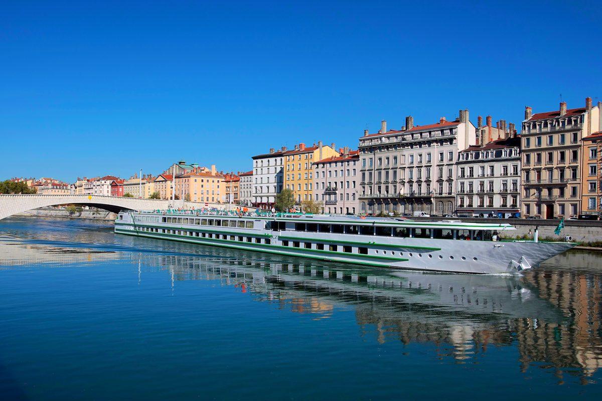 River cruise